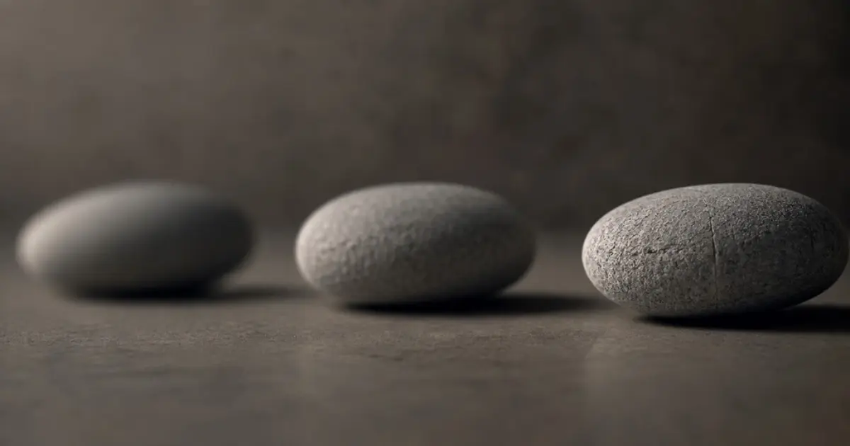 Three stones in a row, the sharpest on the right — from blurry understanding to clear knowing